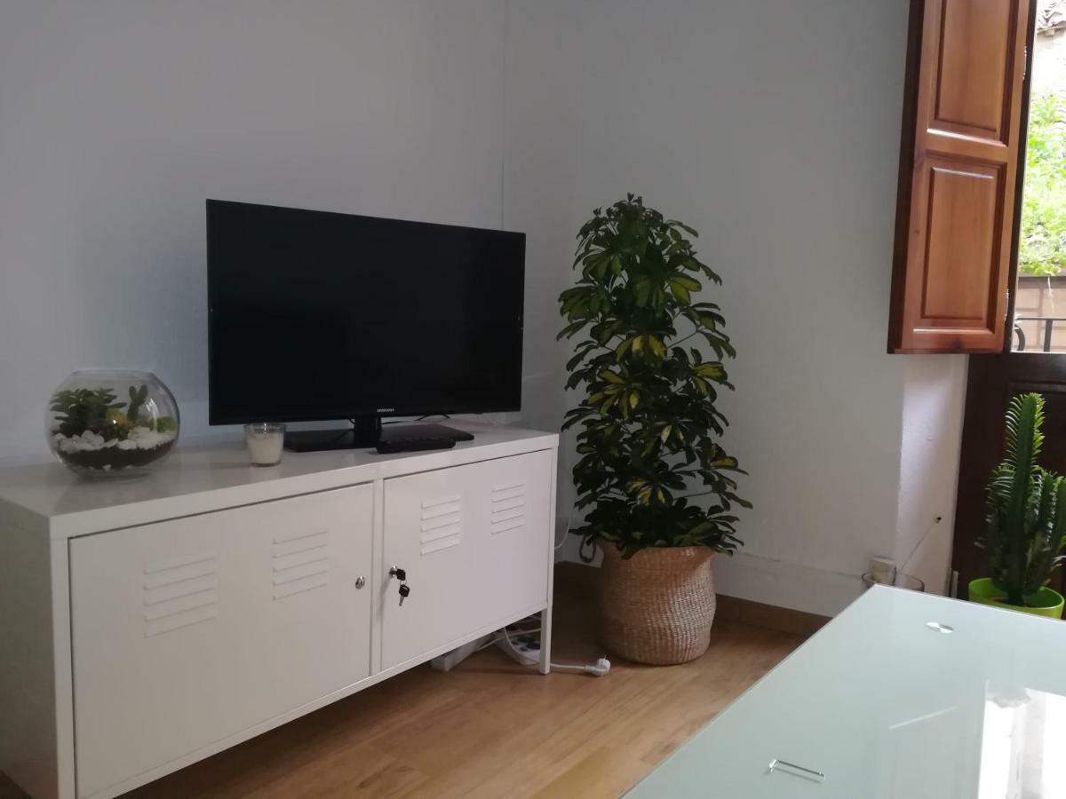 Nice Apartment In The Center Of Granada Kültér fotó